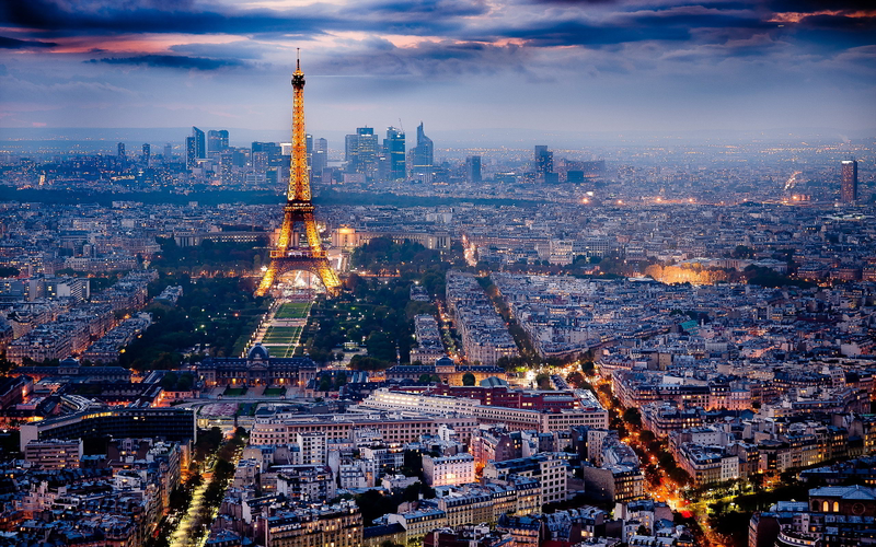 Illustration for article titled How to Make Money and Live The Good Life in Paris: The FBM Guide